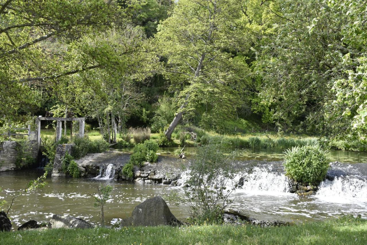 Gite Du Pont Saint-Ceneri-Le-Gerei Dans Les Alpes Mancelles Bagian luar foto